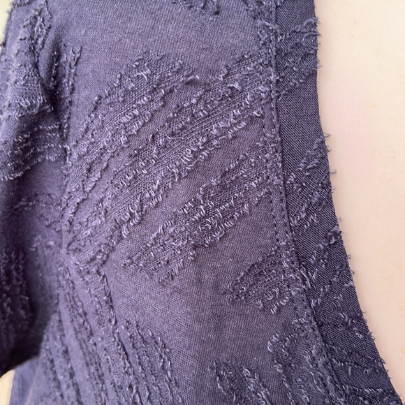 EUC dark blue Peace & Pearls very soft cold shoulder top - Picture 7 of 13